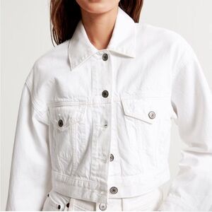 Abercrombie & Fitch White Crop Jean Jacket Trucker Denim Style NWT sz Large
